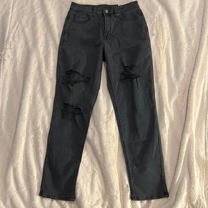 American Eagle Outfitters Mom Jeans